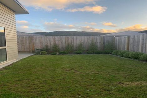 Photo of property in 32 Grovedale Square, Wainuiomata, Lower Hutt, 5014