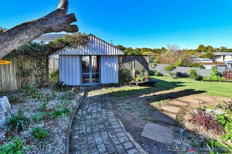 Photo of property in 15a Grande Vue Road, Hillpark, Auckland, 2102