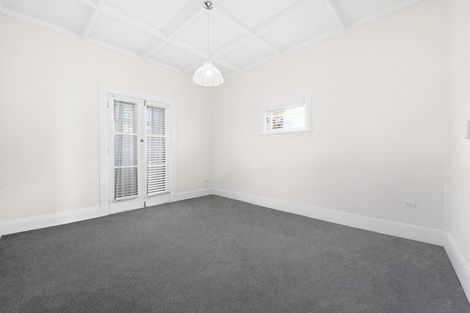Photo of property in 16 Coates Street, Hamilton East, Hamilton, 3216