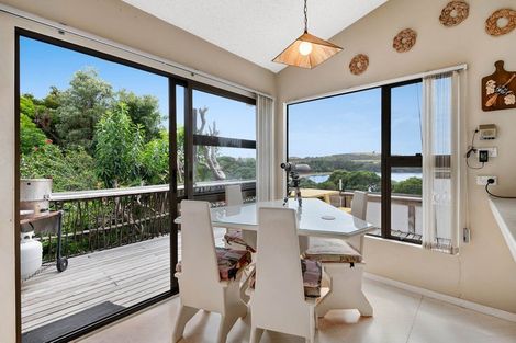 Photo of property in 91 Shakespear Road, Army Bay, Whangaparaoa, 0930