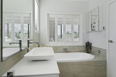 Photo of property in 37 Mcadam Drive, Jacks Point, Queenstown, 9371