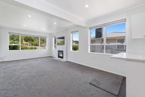 Photo of property in 5 Logan Street, Fairy Springs, Rotorua, 3015