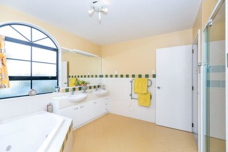 Photo of property in 23 Munro Place, Flagstaff, Hamilton, 3210