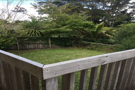 Photo of property in 8 Thuja Street, Green Bay, Auckland, 0604