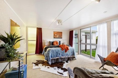 Photo of property in 8 Diane Grove, Paparangi, Wellington, 6037