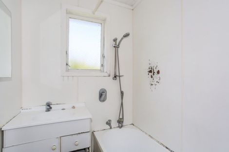 Photo of property in 30 President Avenue, Papakura, 2110