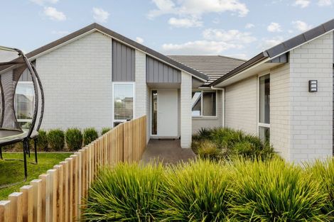 Photo of property in 37 Te Ranga Memorial Drive, Pyes Pa, Tauranga, 3112