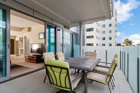 Photo of property in 4/8 Maunganui Road, Mount Maunganui, 3116