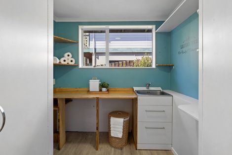 Photo of property in 28 Norwich Avenue, Spotswood, New Plymouth, 4310