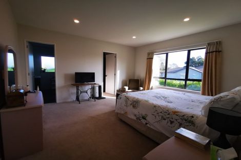 Photo of property in 14 Pohue Avenue, Huapai, Kumeu, 0810