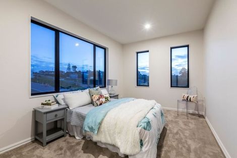 Photo of property in 21 Merv Clarke Lane, Massey, Auckland, 0614