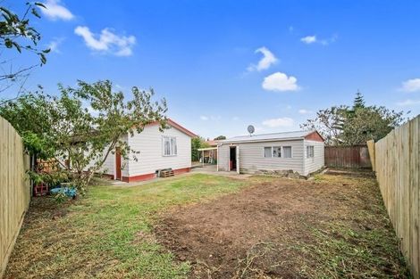 Photo of property in 73 Calthorp Close, Favona, Auckland, 2024