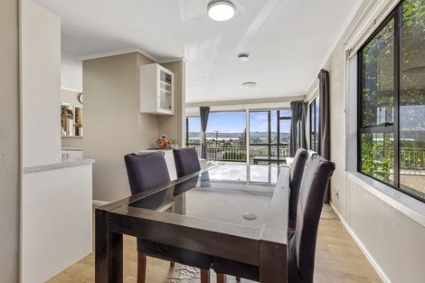 Photo of property in 81 Taylor Road, Mangere Bridge, Auckland, 2022