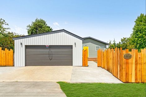 Photo of property in 131 Lincoln Road, Carterton, 5713