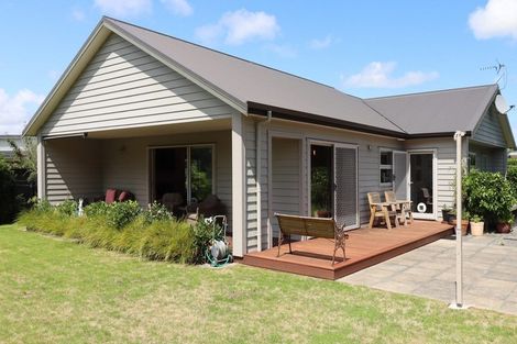 Photo of property in 17b Westwood Avenue, Greytown, 5712