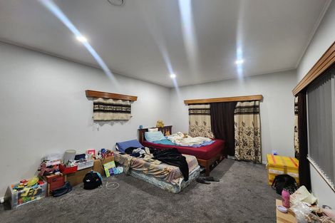 Photo of property in 13 Great South Road, Papatoetoe, Auckland, 2025