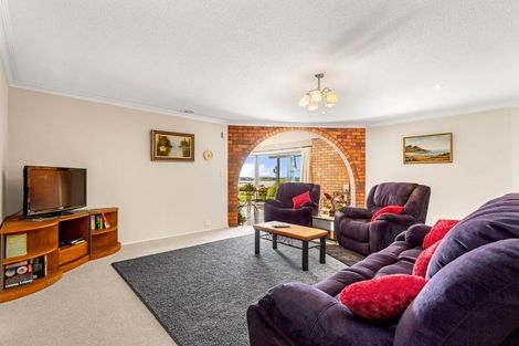 Photo of property in 76 Hillside Heights Road, Huntly, 3771