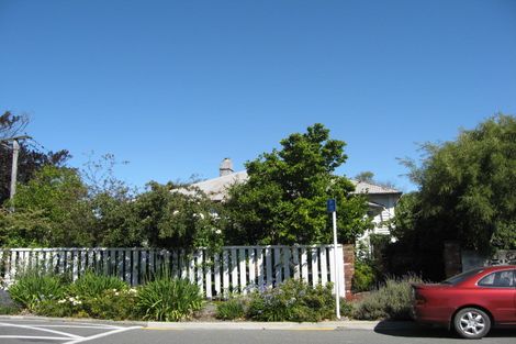 Photo of property in 116 Aikmans Road, Merivale, Christchurch, 8014