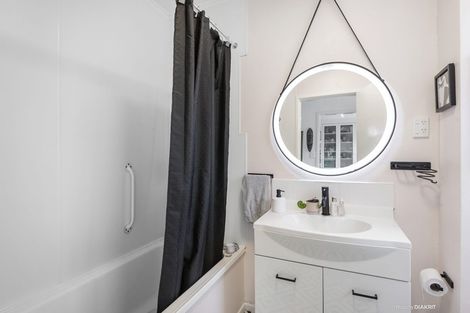 Photo of property in 83 Washington Avenue, Brooklyn, Wellington, 6021