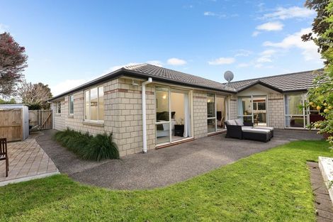 Photo of property in 12 Fencourt Place, Rototuna North, Hamilton, 3210