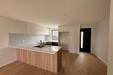 Photo of property in 3/1 Scott Road, Hobsonville, Auckland, 0616