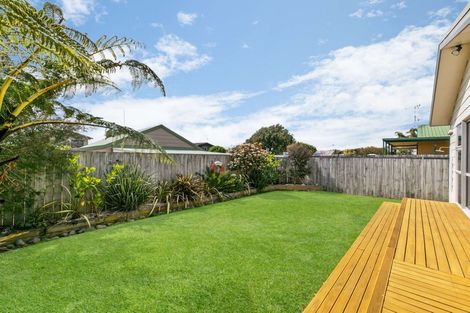 Photo of property in 27a Simpson Road, Papamoa Beach, Papamoa, 3118