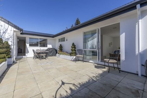 Photo of property in 72 Oakgrove Drive, Rangiora, 7400