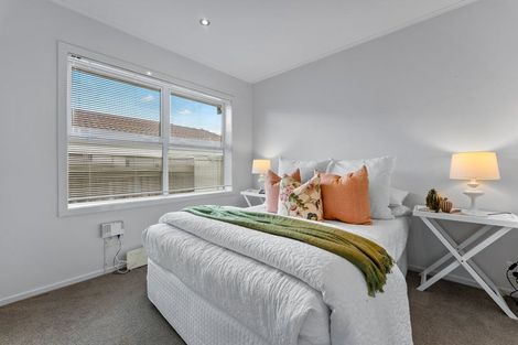 Photo of property in 1/30 Montgomery Avenue, Rothesay Bay, Auckland, 0630