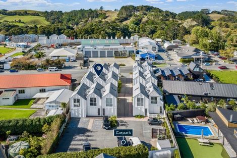 Photo of property in 6 Titoki Close, Matakana, Warkworth, 0985