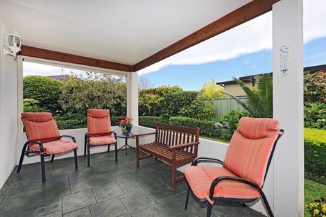 Photo of property in 9 Malbec Way, Greenmeadows, Napier, 4112