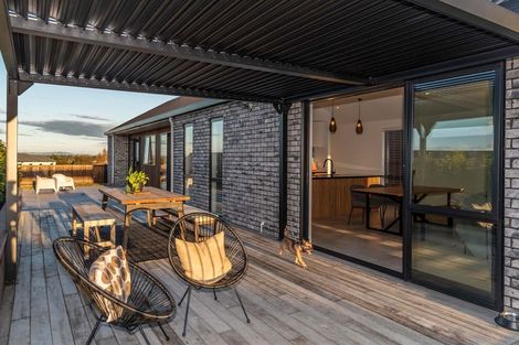 Photo of property in 18 Brywood Rise, Flagstaff, Hamilton, 3210