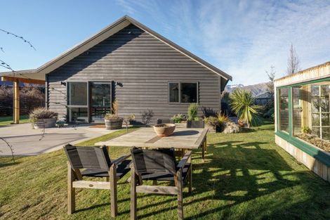 Photo of property in 23 Teal Place, Lake Hawea, Wanaka, 9382