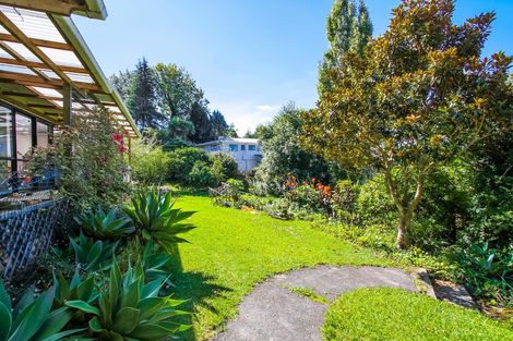 Photo of property in 92 Lincoln Park Avenue, Massey, Auckland, 0614