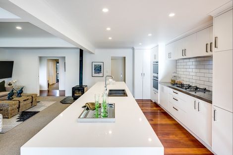 Photo of property in 15 Campbell Street, Havelock North, 4130