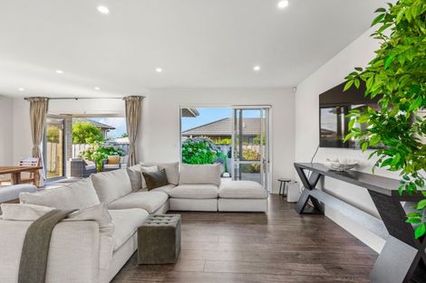 Photo of property in 57 Pohutukawa Parade, Riverhead, 0820
