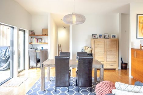 Photo of property in 33c Ocean Road, Surfdale, Waiheke Island, 1081