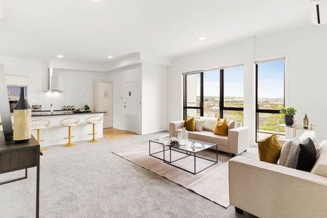 Photo of property in 11/130 Stancombe Road, Flat Bush, Auckland, 2016