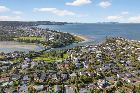 Photo of property in 27 Amorino Drive, Red Beach, 0932