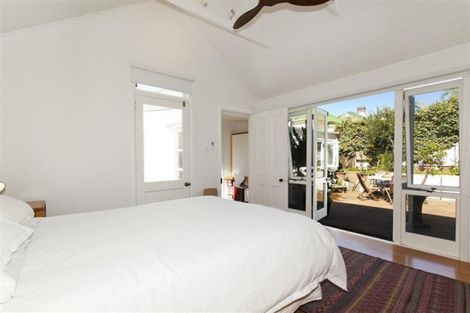 Photo of property in 17 Owens Road, Devonport, Auckland, 0624