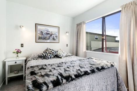 Photo of property in 1/57 Arrowsmith Avenue, Waipahihi, Taupo, 3330