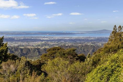 Photo of property in 51 Turanga Road, Henderson Valley, Auckland, 0612