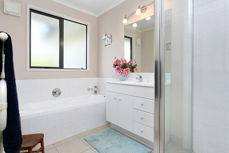 Photo of property in 1 Shaw Street, Leamington, Cambridge, 3432