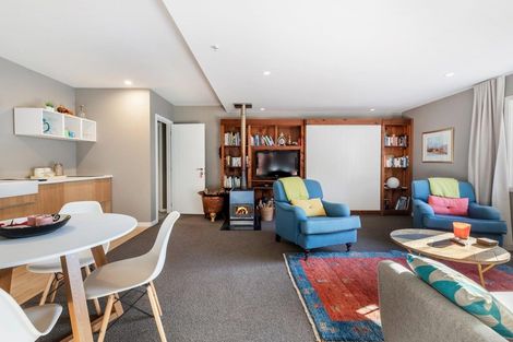 Photo of property in 10 Suffolk Street, Arrowtown, 9302