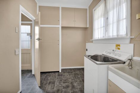 Photo of property in 155 Glover Road, Hawera, 4610