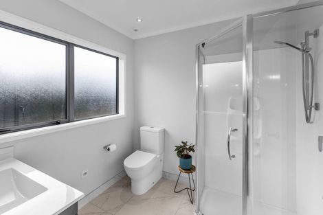 Photo of property in 14 Malbec Place, Huapai, Kumeu, 0810