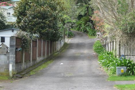 Photo of property in 89c Poplar Grove, Whalers Gate, New Plymouth, 4310