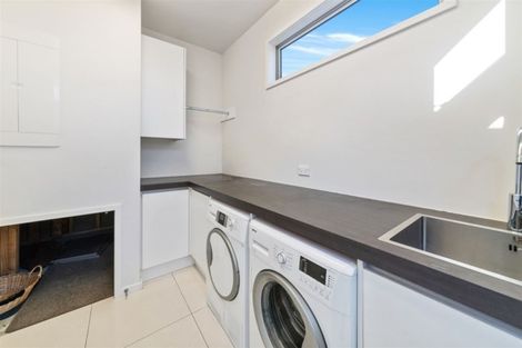 Photo of property in 148 Holly Road, St Albans, Christchurch, 8014