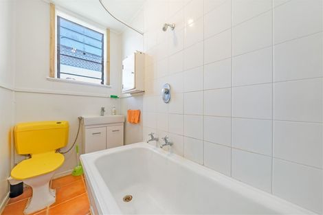 Photo of property in 7 Murray Street, Island Bay, Wellington, 6023