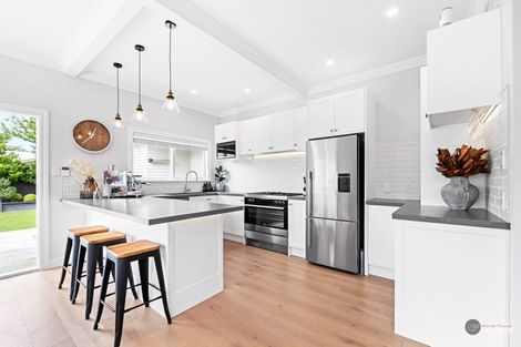 Photo of property in 33 Kiwi Street, Alicetown, Lower Hutt, 5010