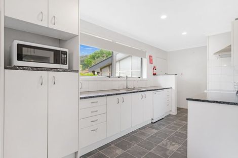 Photo of property in 45 Mountain Road, Western Heights, Rotorua, 3015
